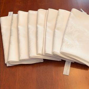 Beautiful damask cloth napkins.